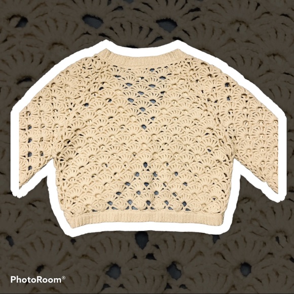 VINTAGE Wool Crochet Boho Cream Cropped Sweater - Picture 2 of 4